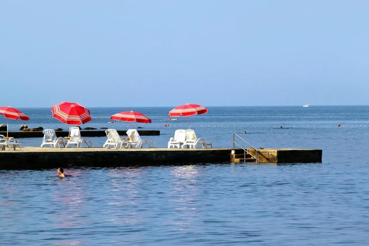 Apartments With A Parking Space Umag - 7057 Croatie
