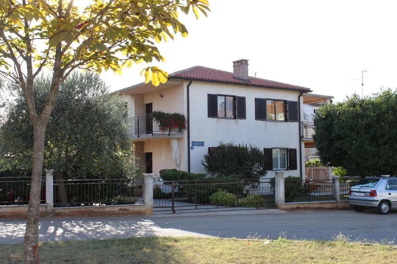 Apartments With A Parking Space Umag - 7057