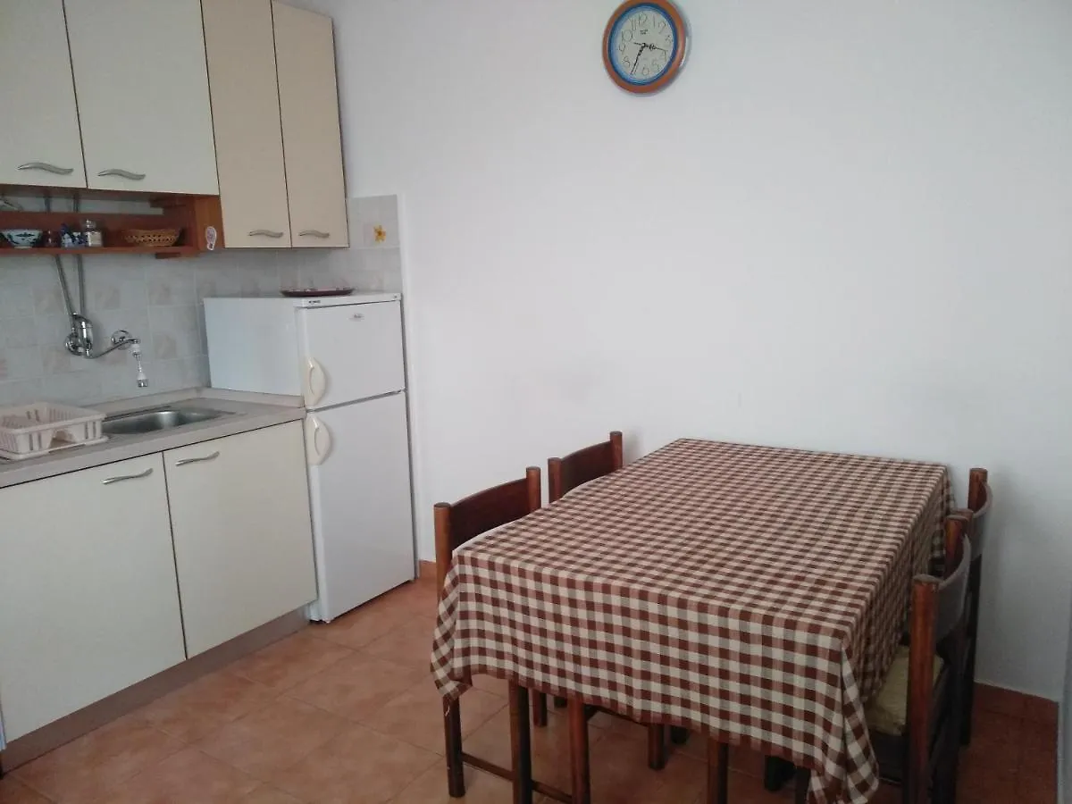 Apartments With A Parking Space Umag - 7057