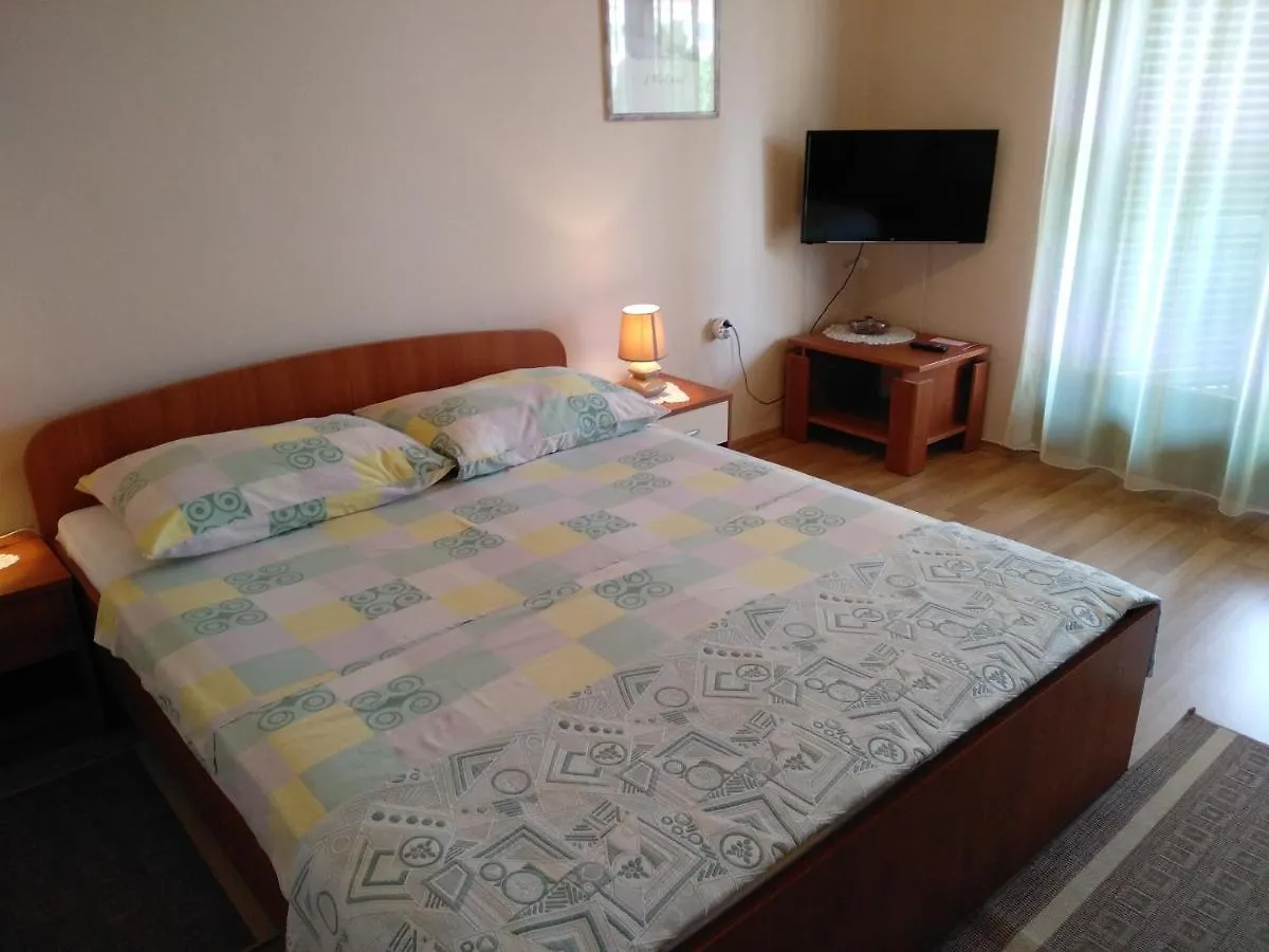 Apartments With A Parking Space Umag - 7057